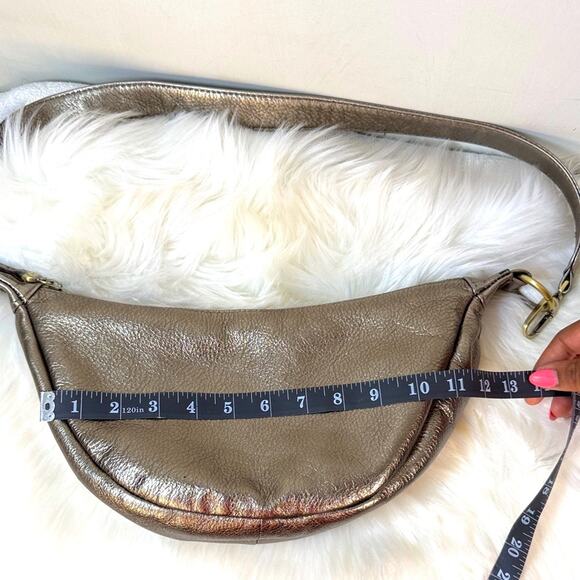 Hobo International Knox Leather Crossbody Bag - Picture 13 of 16